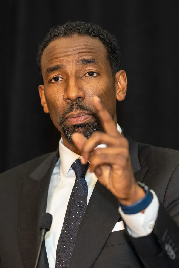 Mayor Dickens Commemorates Transit Equity Day as Fulton County Commission Convenes