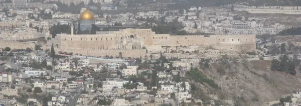 Metro Atlanta Pastor Bryant Wright Shelters in Jerusalem During Iran’s Retaliation, Then Exits Israel Overland