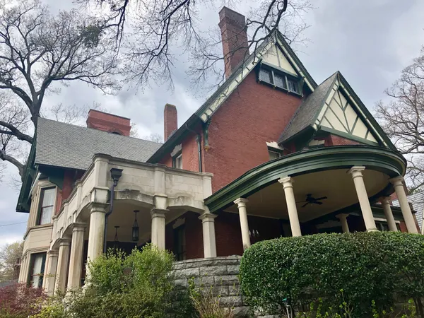 Atlanta City Council unanimously endorses Edgewood Corridor safety plan as liquor-license moratorium proposal returns to committee